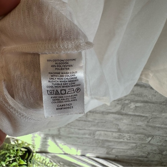 Loft sleeveless blouse women’s size XS NWT white ruffled sleeves - Picture 3 of 5